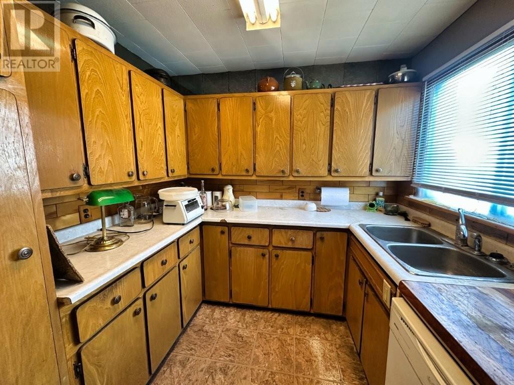 101 Brompton Rd, Red Rock, Ontario  P0T 2P0 - Photo 13 - TB2600536