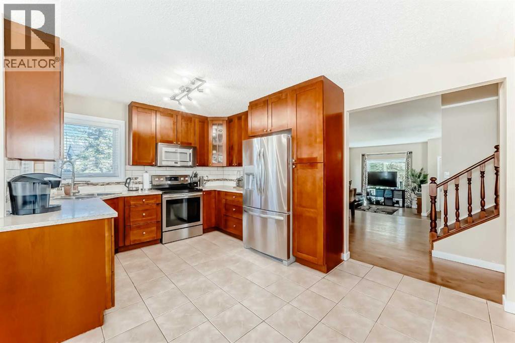 127 Mckerrell Way Se, Calgary, Alberta  T2Z 1R1 - Photo 8 - A2307477