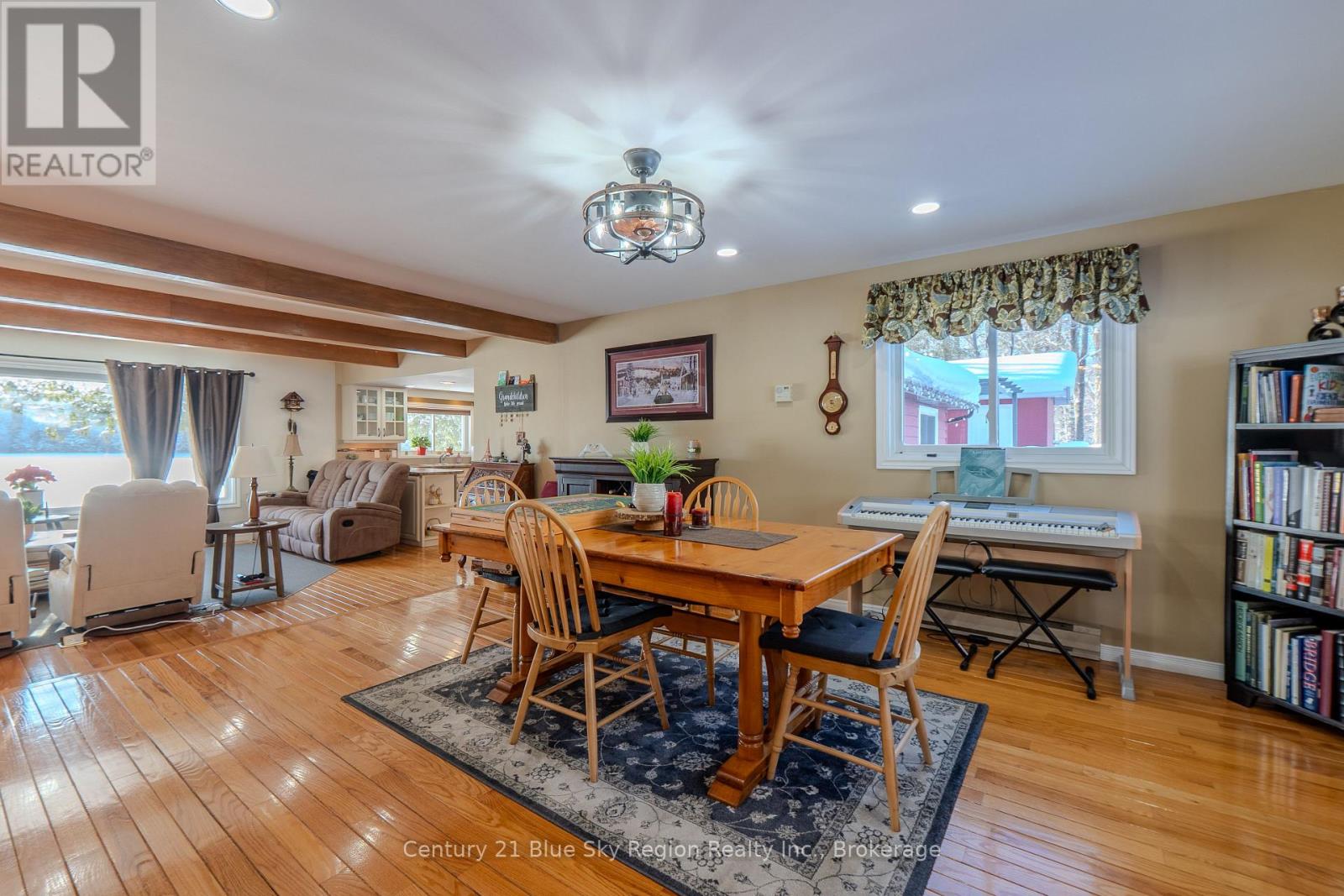 17 Sunrise Lane, Powassan, Ontario  P0H 1Z0 - Photo 19 - X12735190