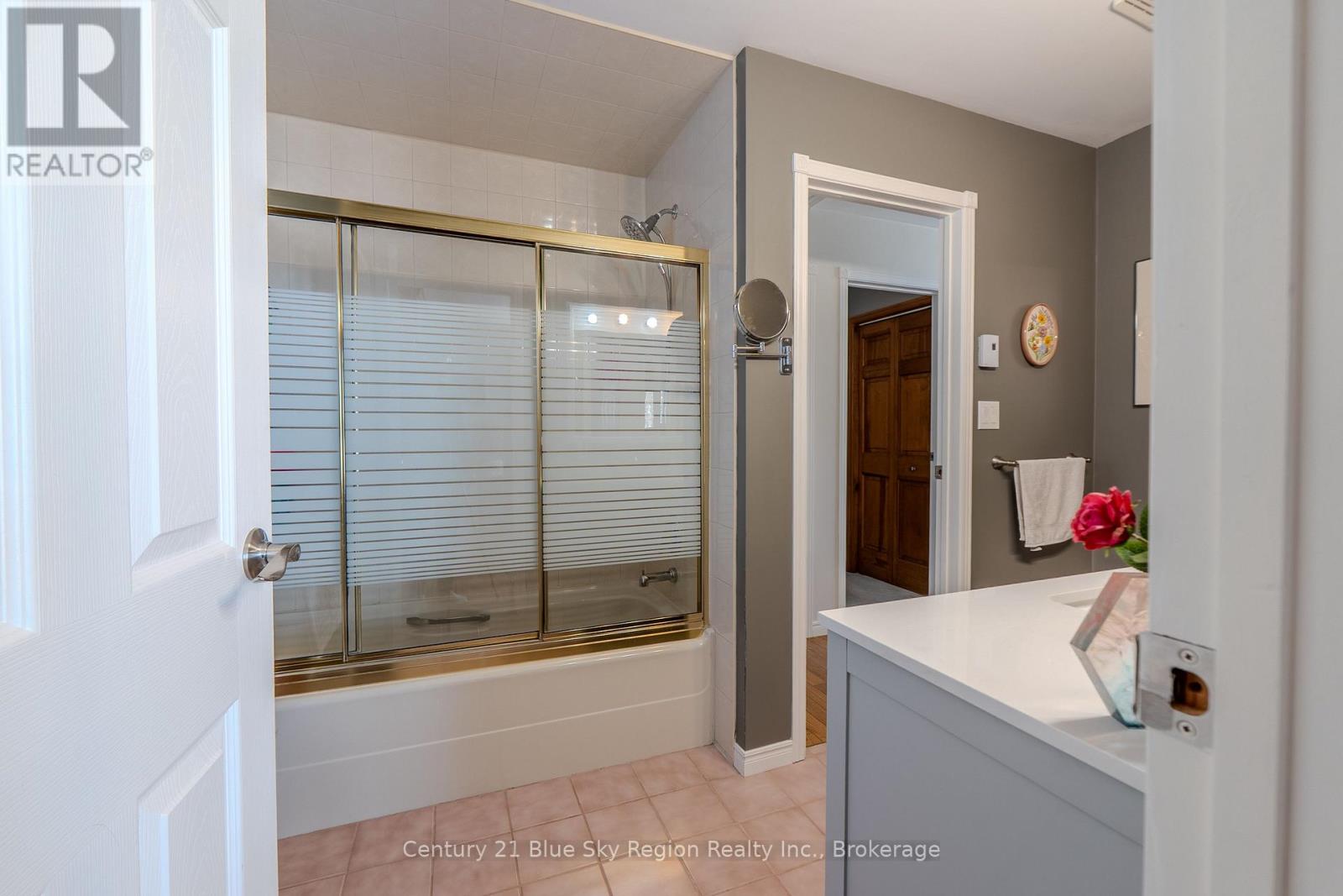 17 Sunrise Lane, Powassan, Ontario  P0H 1Z0 - Photo 27 - X12735190