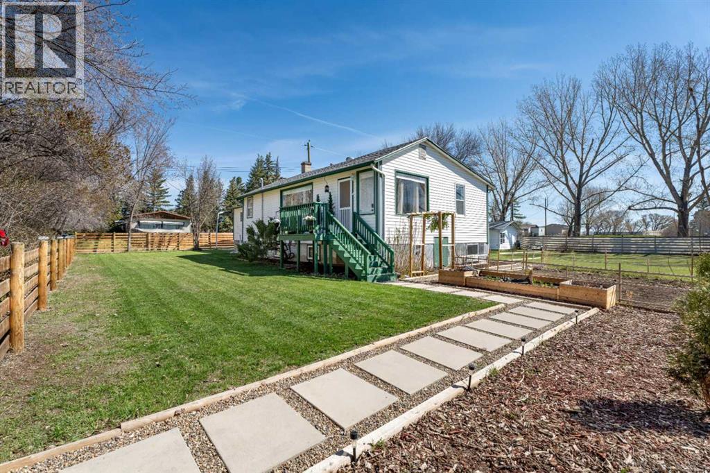 606 4 Street, Bassano, Alberta