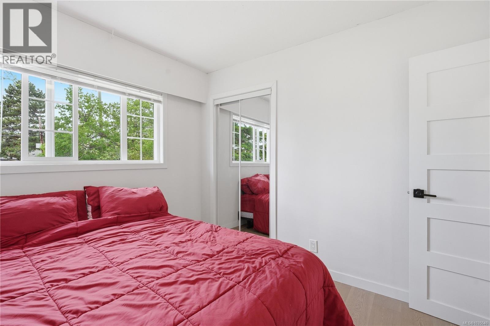 4261 Carey Rd, Saanich, British Columbia  V8Z 4H1 - Photo 15 - 1035040