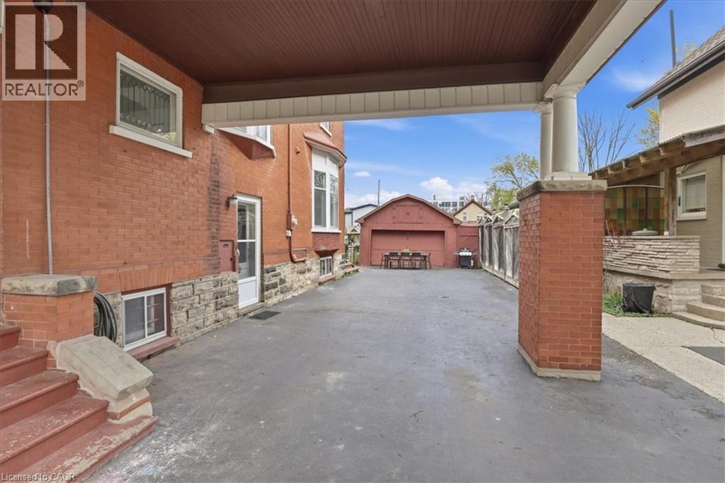 44 Dupont Street E, Waterloo, Ontario  N2J 2G9 - Photo 3 - 40825858