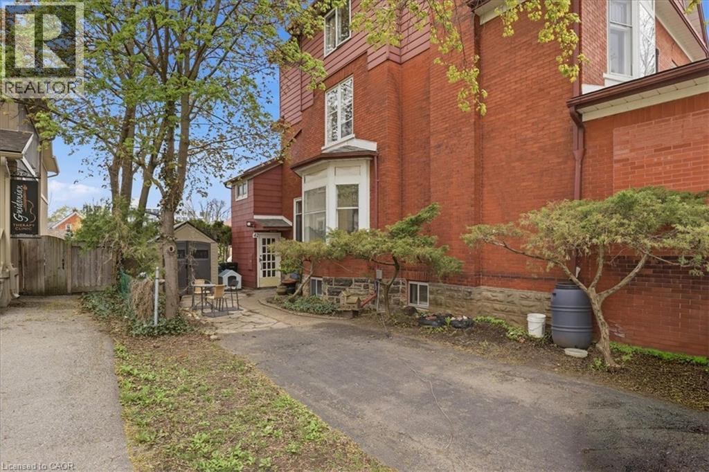 44 Dupont Street, Waterloo, Ontario  N2J 2G9 - Photo 29 - 40825856