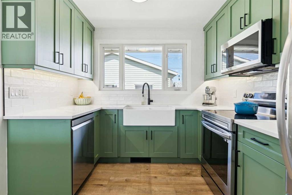 4604 Fordham Crescent Se, Calgary, Alberta  T2A 2A4 - Photo 7 - A2301643