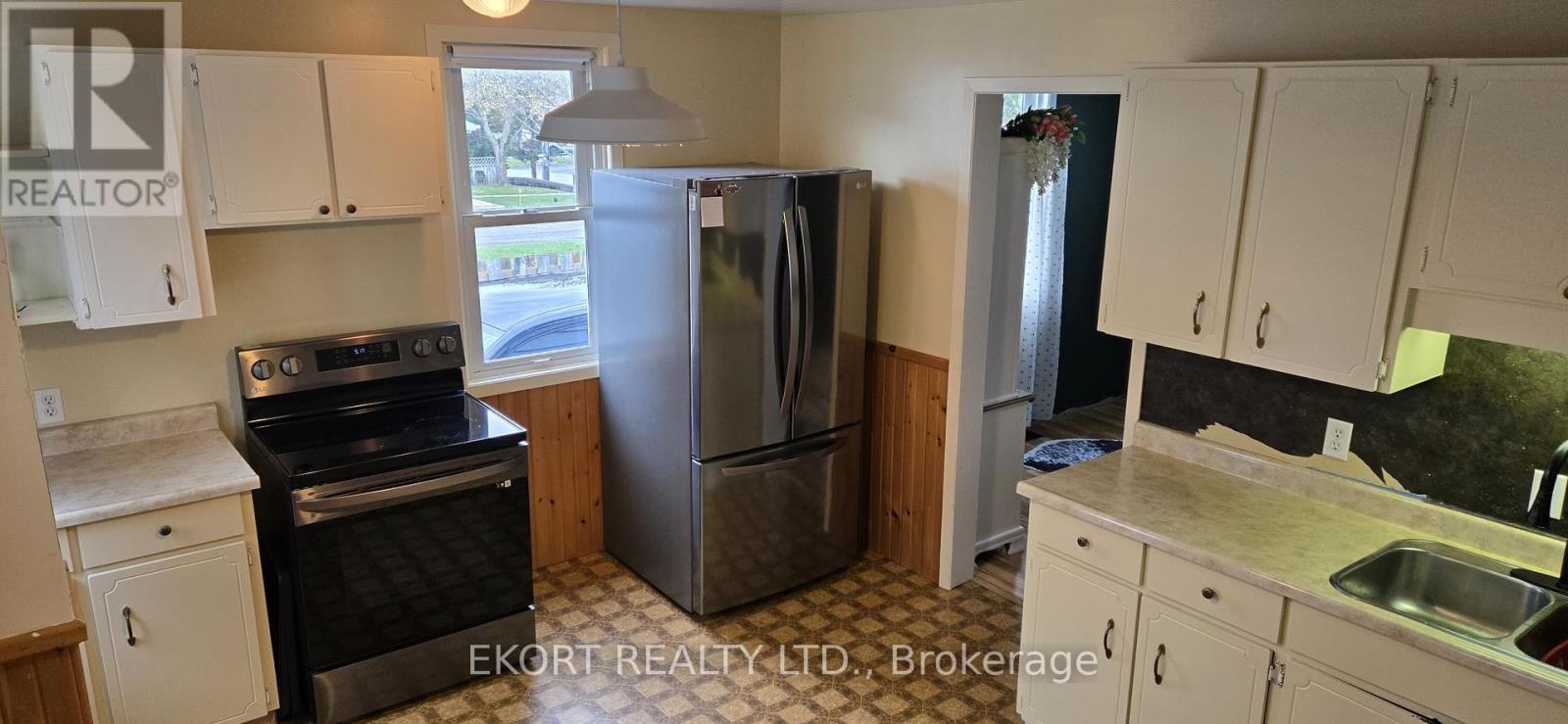 4 South Street S, Prince Edward County, Ontario  K0K 2T0 - Photo 10 - X13100082