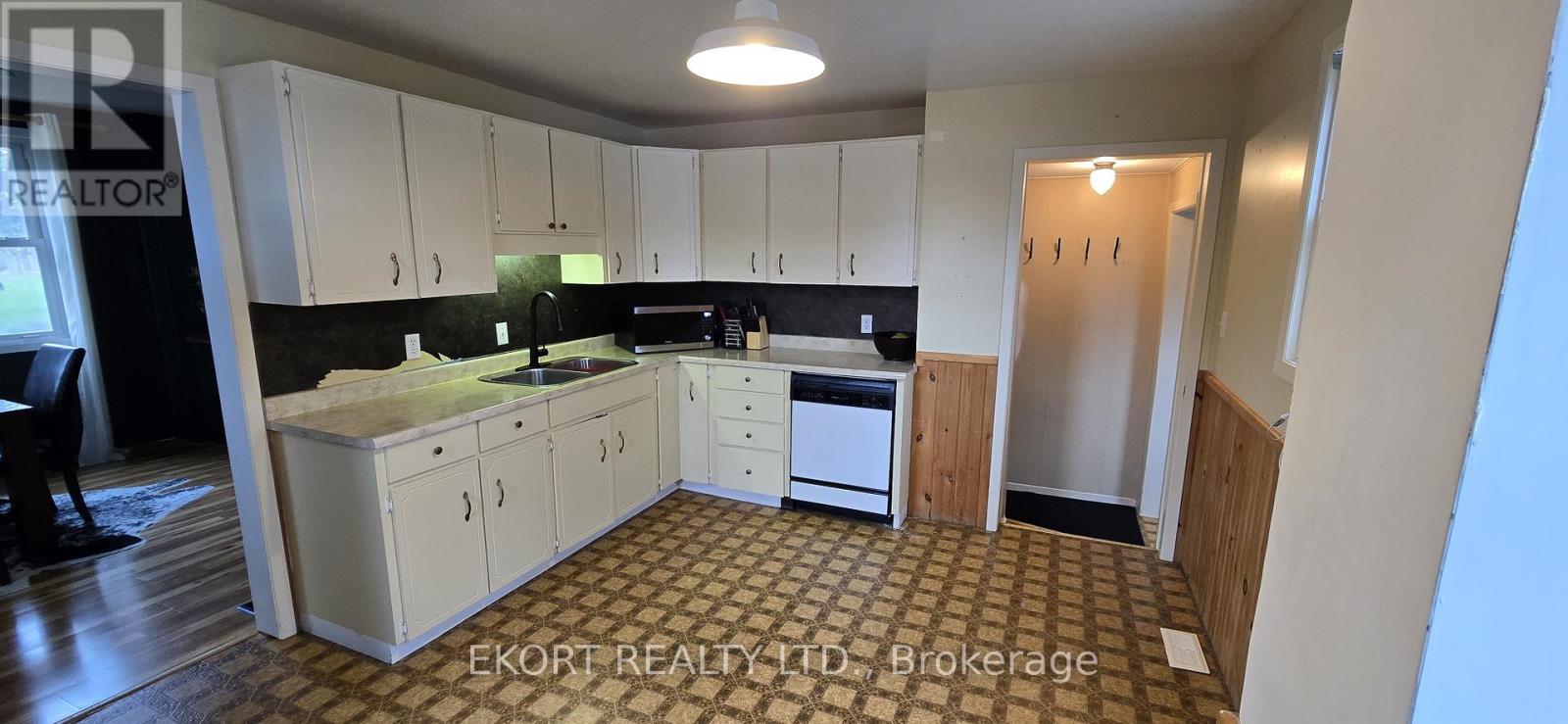 4 South Street S, Prince Edward County, Ontario  K0K 2T0 - Photo 13 - X13100082