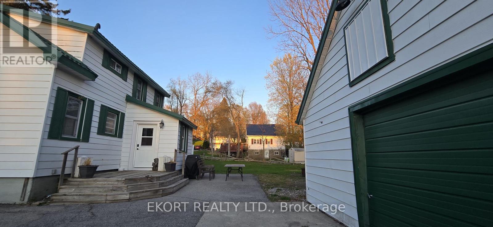 4 South Street S, Prince Edward County, Ontario  K0K 2T0 - Photo 2 - X13100082