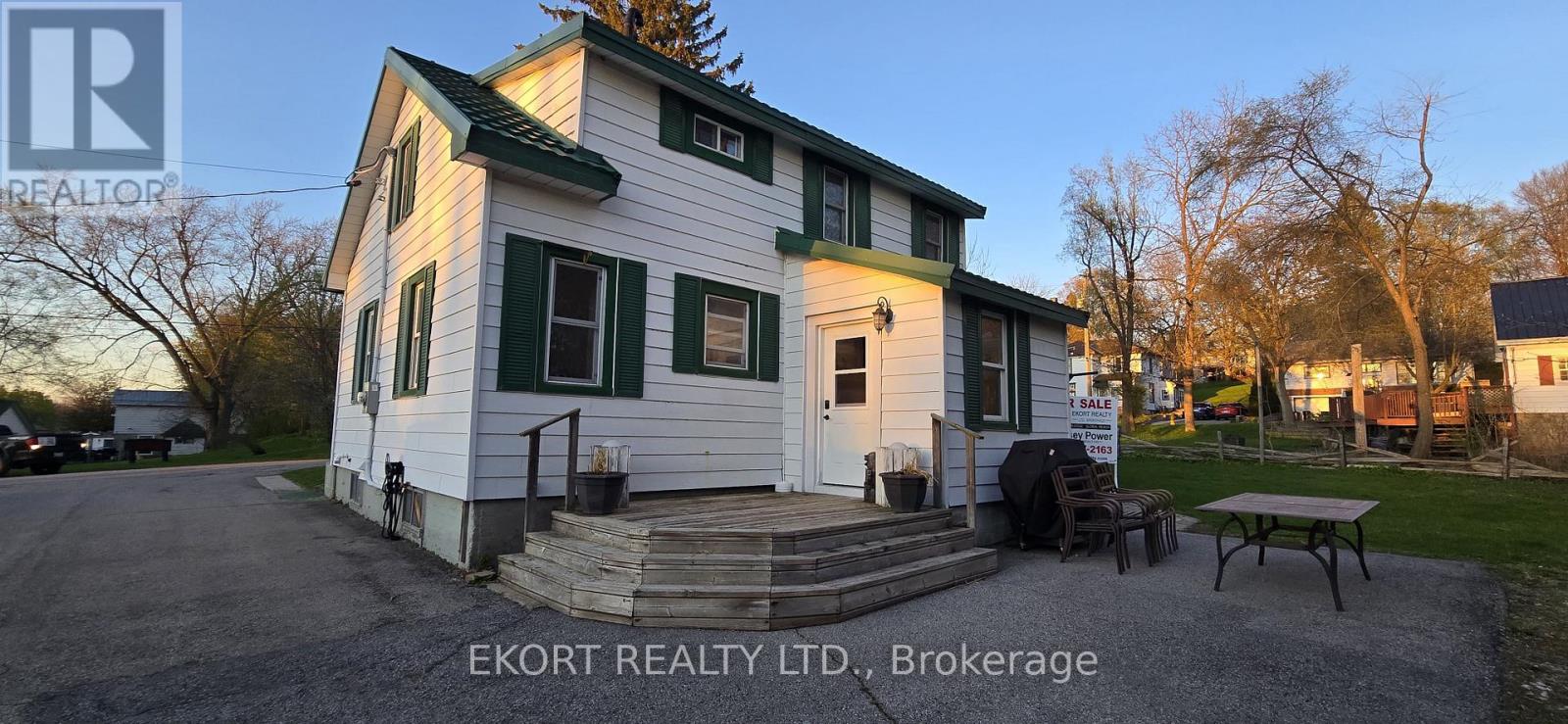 4 South Street S, Prince Edward County, Ontario  K0K 2T0 - Photo 3 - X13100082