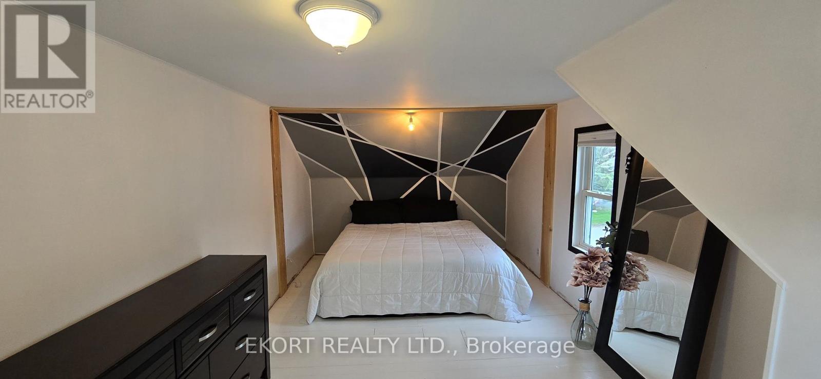 4 South Street S, Prince Edward County, Ontario  K0K 2T0 - Photo 31 - X13100082