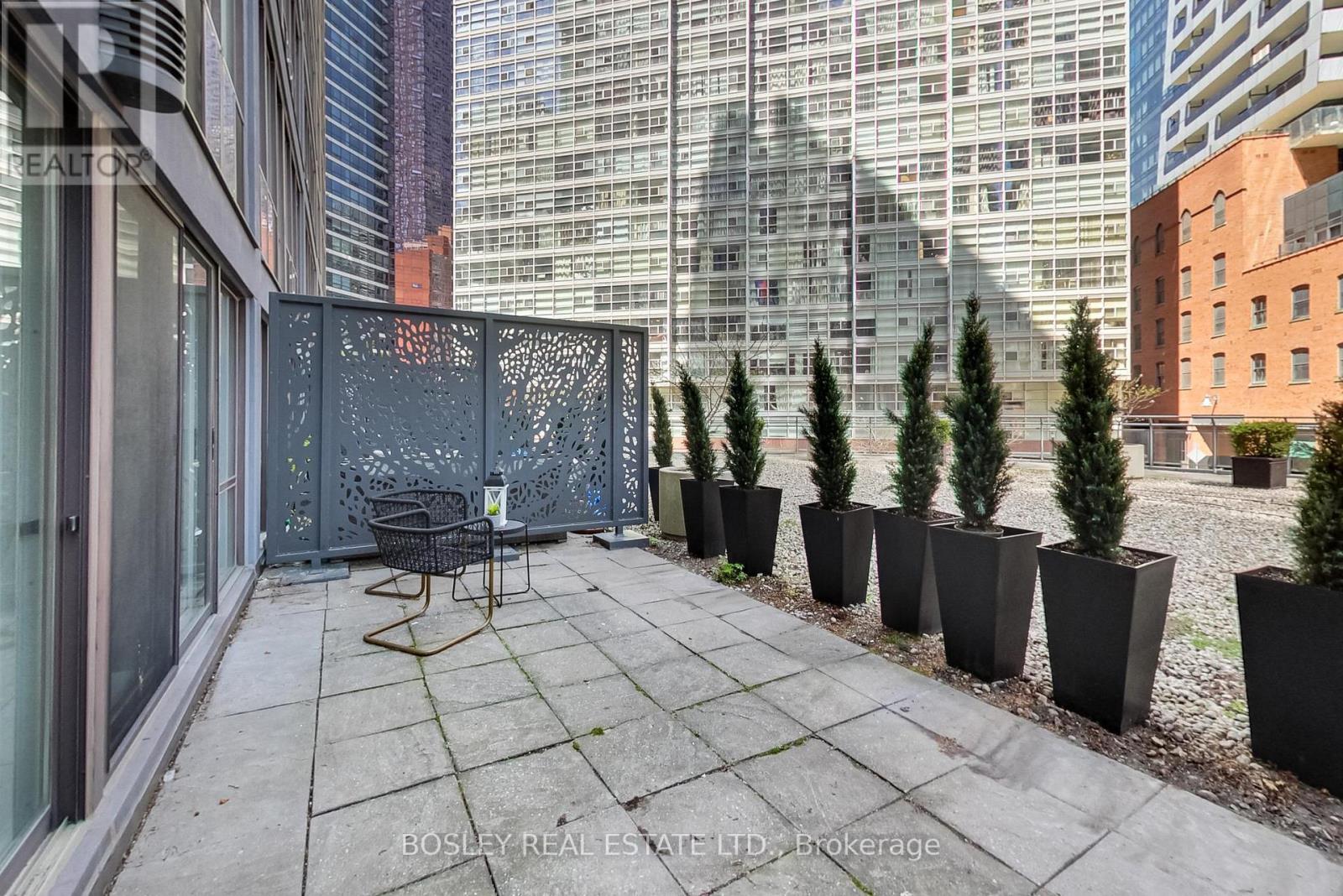 209 - 24 Wellesley Street W, Toronto, Ontario  M4Y 2X6 - Photo 28 - C13100098