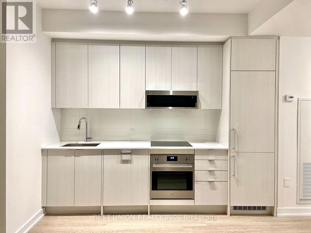 516 - 250 Lawrence Avenue W, Toronto, Ontario  M5M 1B1 - Photo 2 - C13100100