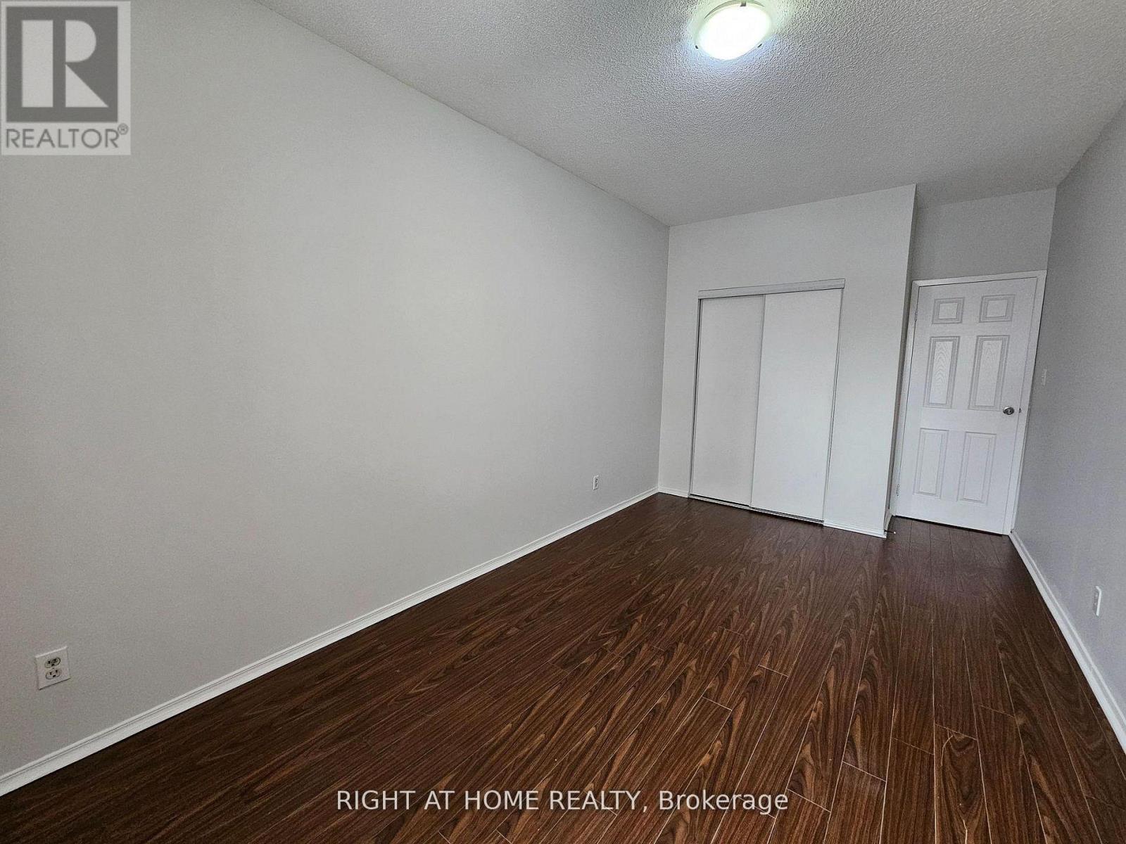 307 - 1801 Eglinton Avenue W, Toronto (Oakwood Village), Ontario  M6E 2H7 - Photo 13 - C13100106
