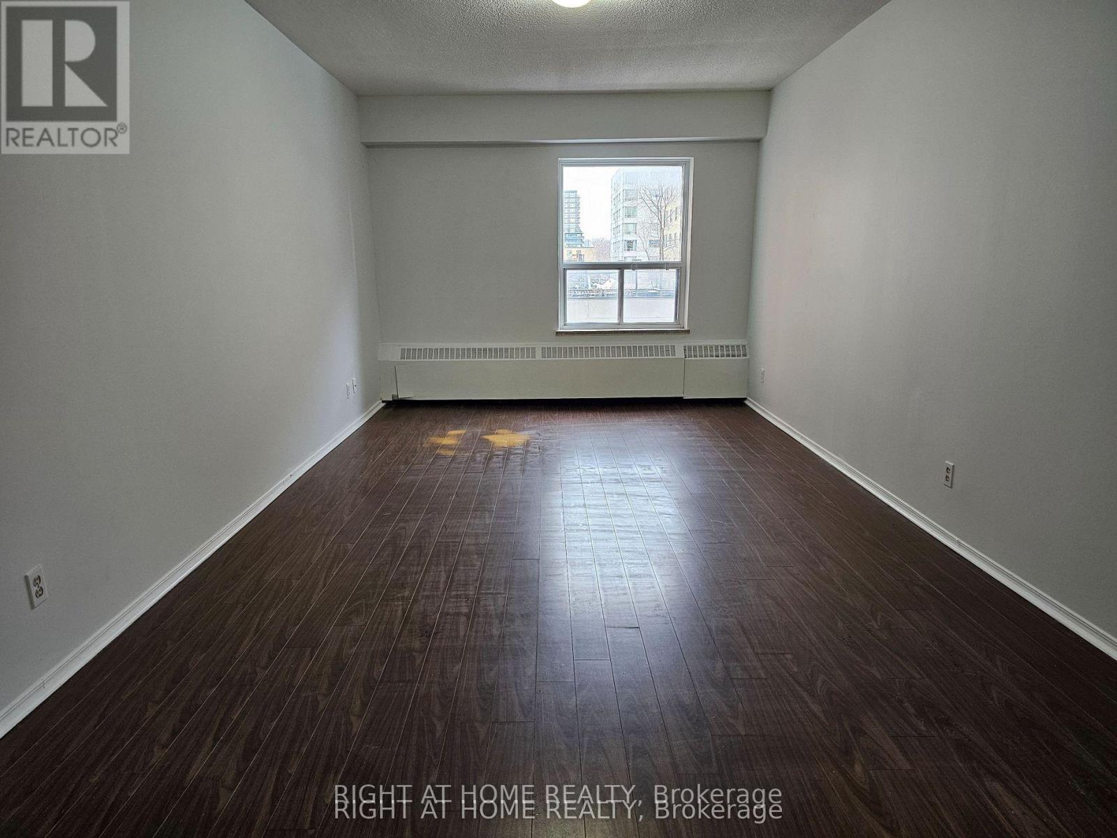307 - 1801 Eglinton Avenue W, Toronto (Oakwood Village), Ontario  M6E 2H7 - Photo 6 - C13100106