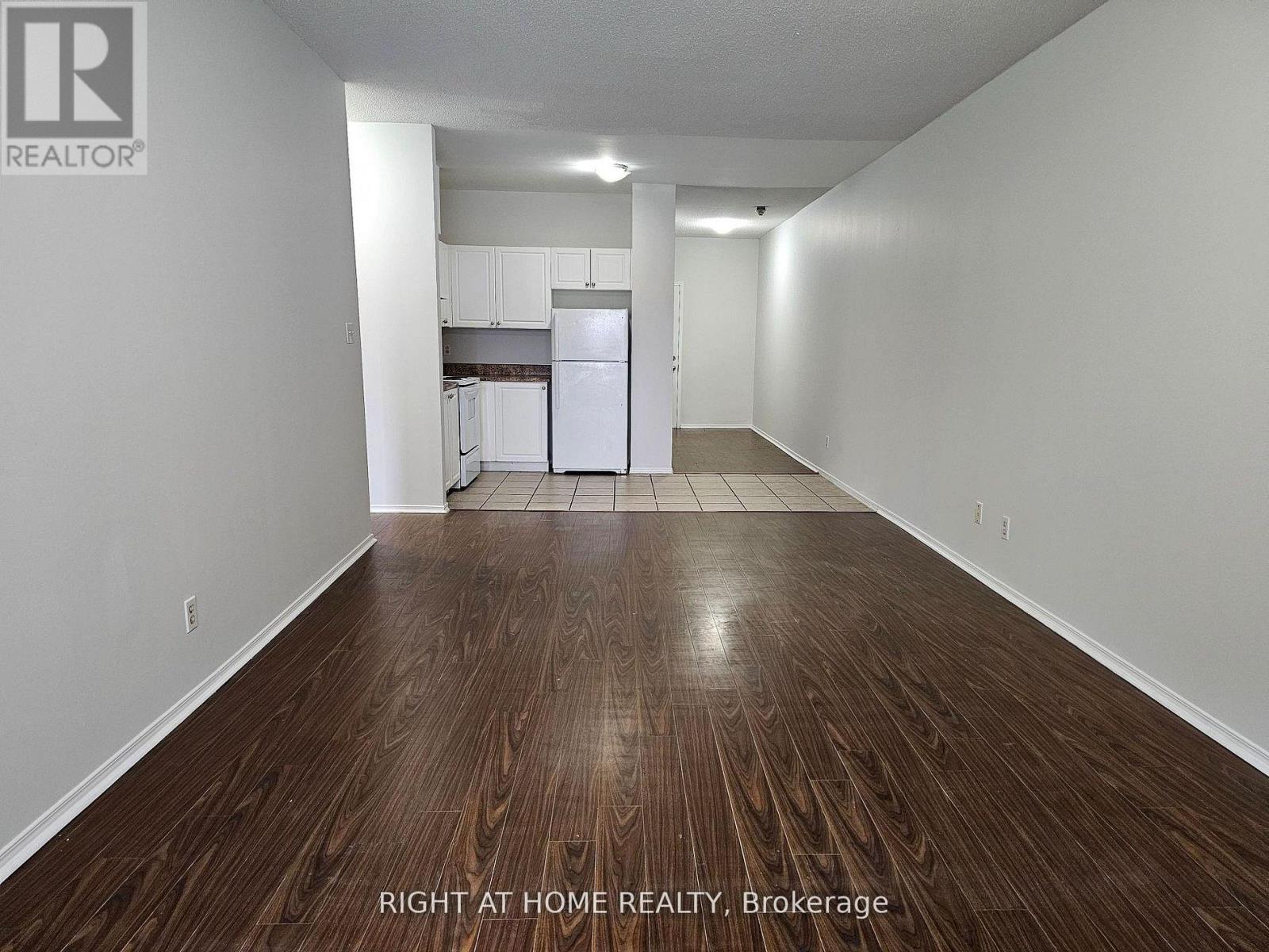 307 - 1801 Eglinton Avenue W, Toronto (Oakwood Village), Ontario  M6E 2H7 - Photo 7 - C13100106