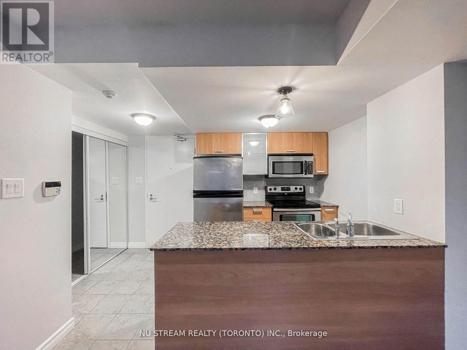 1806 - 37 Grosvenor Street, Toronto, Ontario  M4Y 3G5 - Photo 4 - C13100116