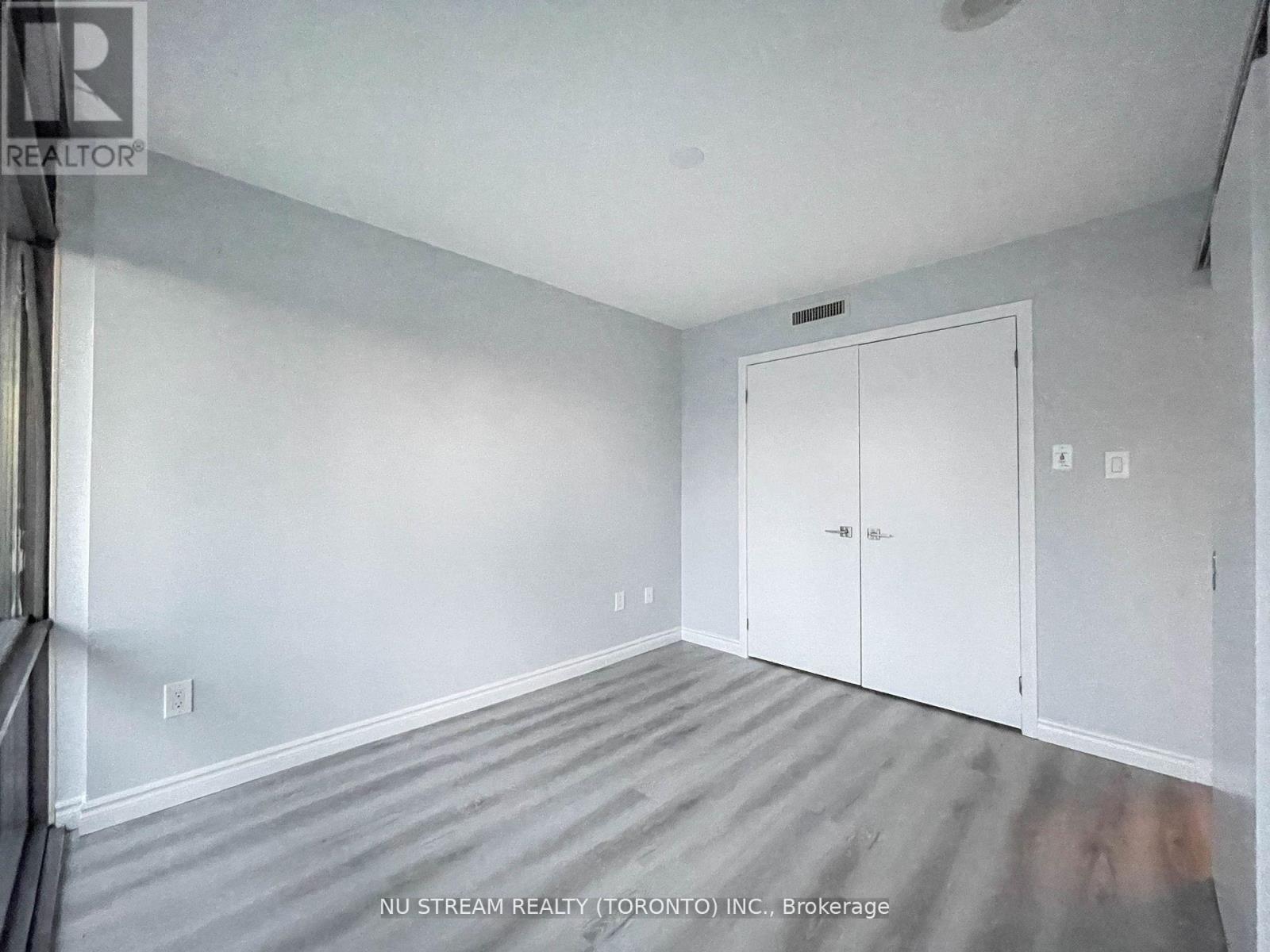 1806 - 37 Grosvenor Street, Toronto, Ontario  M4Y 3G5 - Photo 7 - C13100116