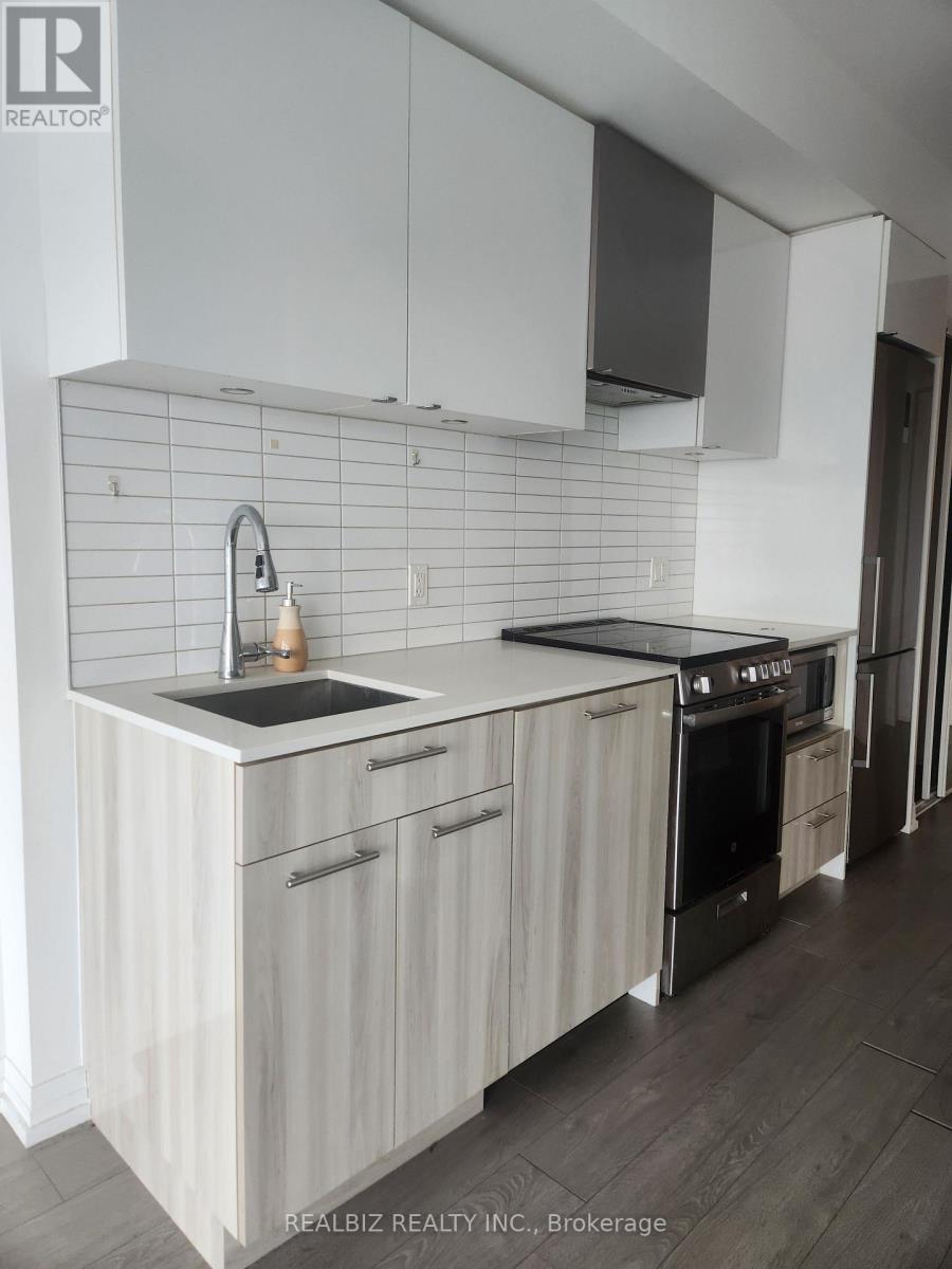 2401 - 251 Jarvis Street, Toronto (Moss Park), Ontario  M5B 0C3 - Photo 4 - C13100120