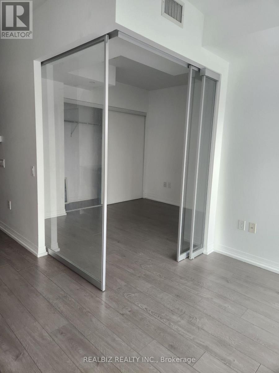 2401 - 251 Jarvis Street, Toronto (Moss Park), Ontario  M5B 0C3 - Photo 6 - C13100120