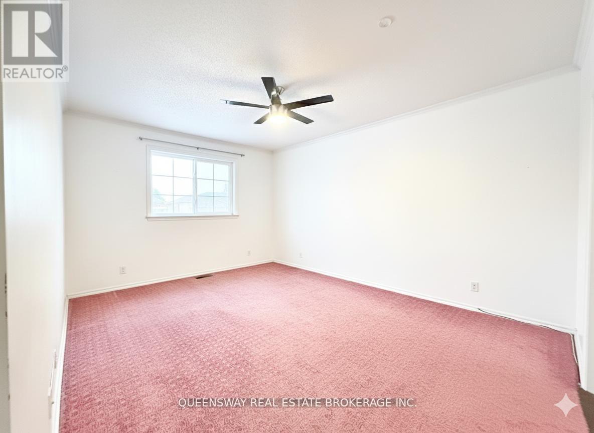 1-271 Ryerson Crescent, Oshawa, Ontario  L1G 8B7 - Photo 5 - E13100092