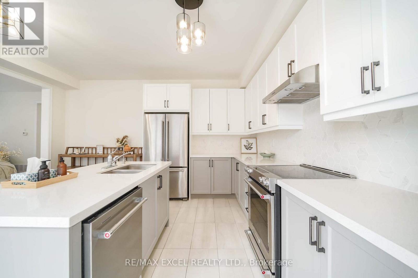 231 Fallharvest Way, Whitchurch-Stouffville, Ontario  L4A 5C2 - Photo 22 - N13093706