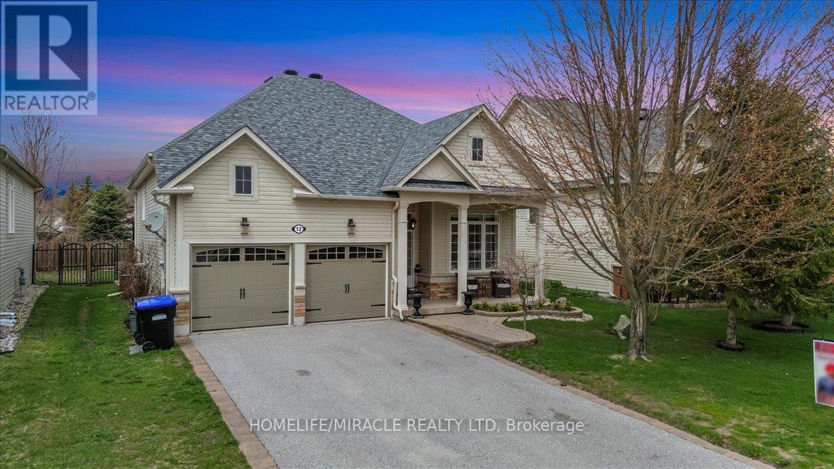 12 Broadpoint Street, Wasaga Beach, Ontario  L9Z 3B8 - Photo 2 - S13100114