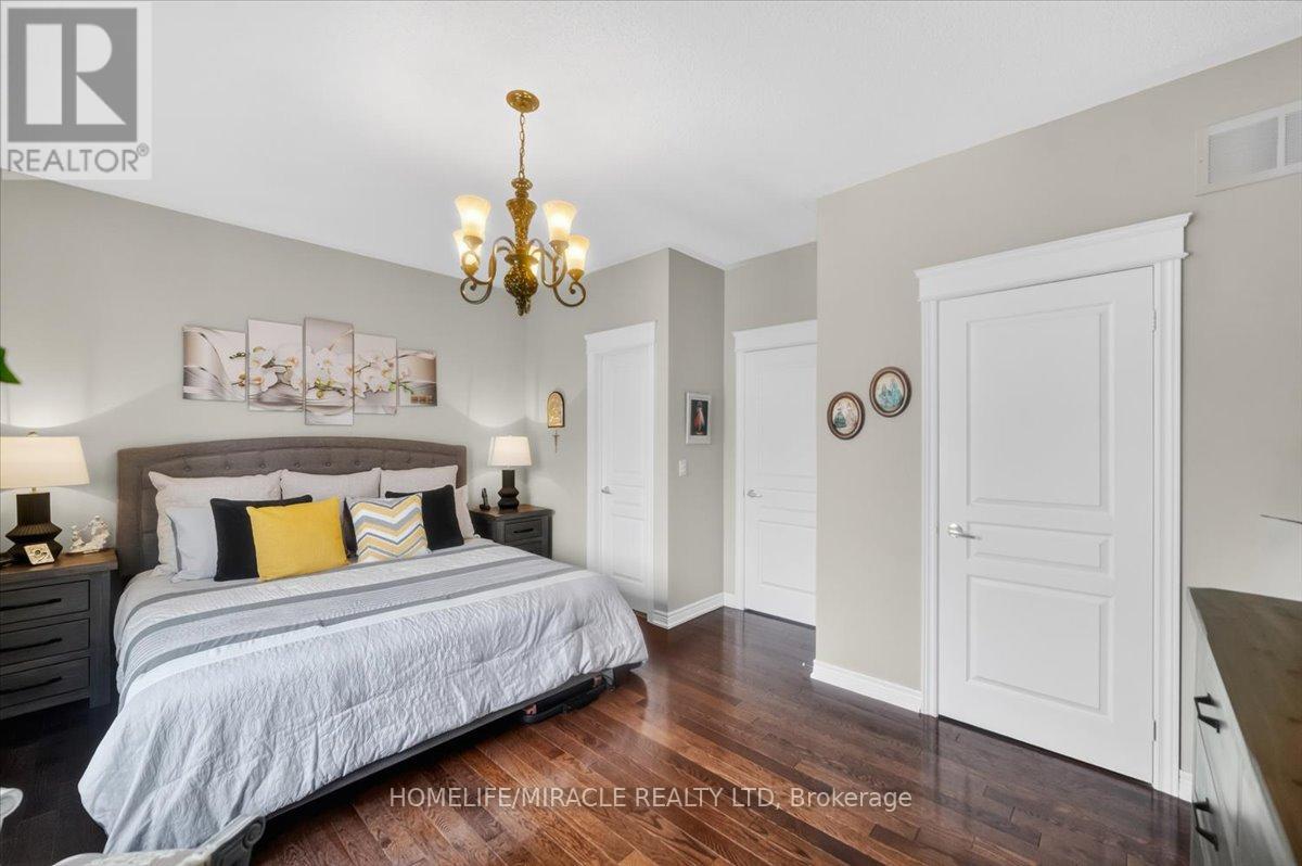 12 Broadpoint Street, Wasaga Beach, Ontario  L9Z 3B8 - Photo 24 - S13100114