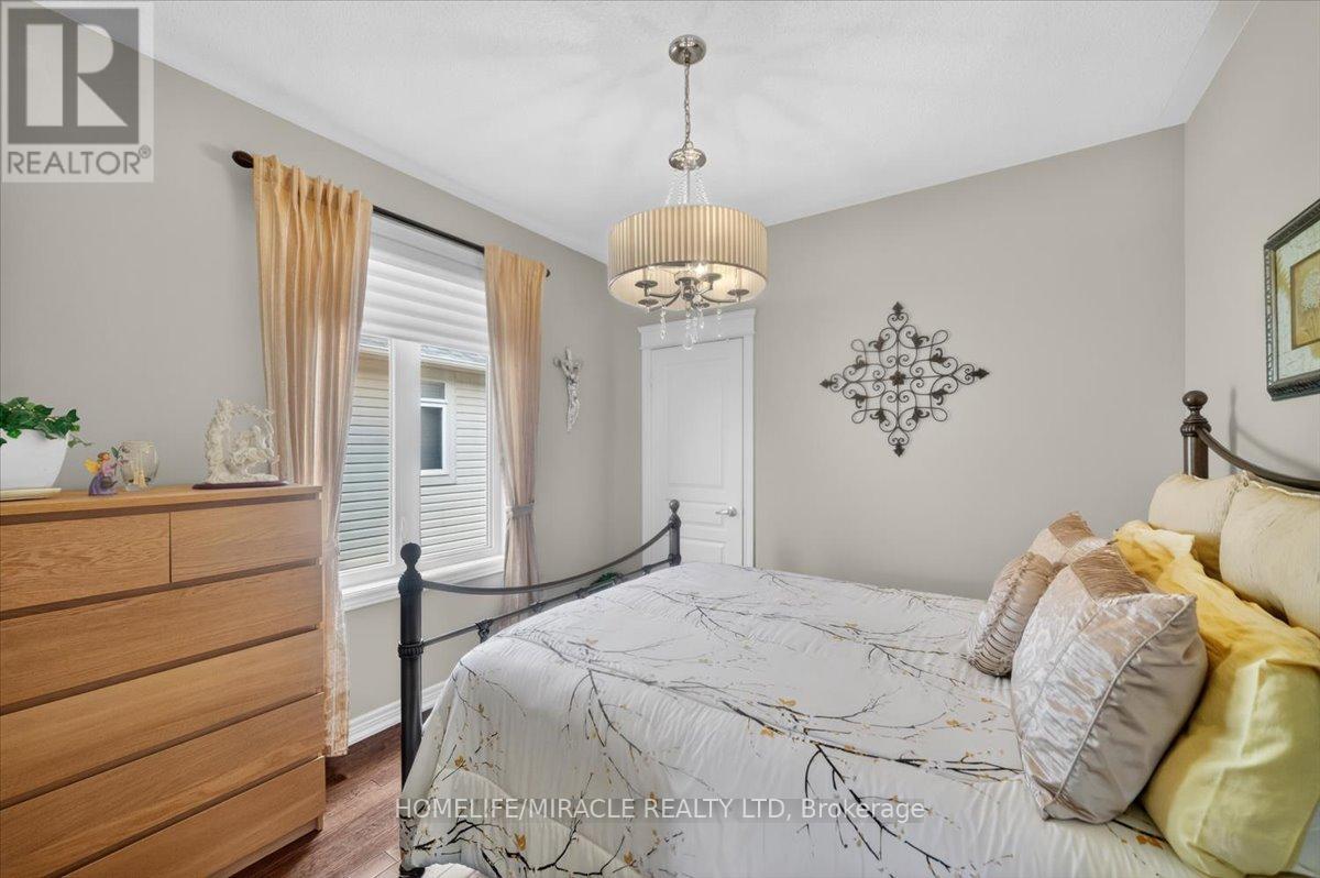 12 Broadpoint Street, Wasaga Beach, Ontario  L9Z 3B8 - Photo 27 - S13100114