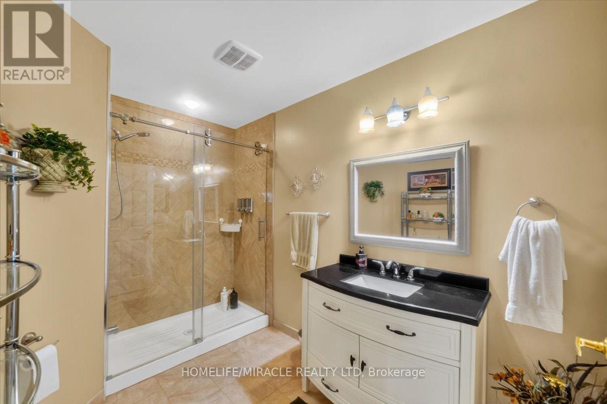 12 Broadpoint Street, Wasaga Beach, Ontario  L9Z 3B8 - Photo 36 - S13100114