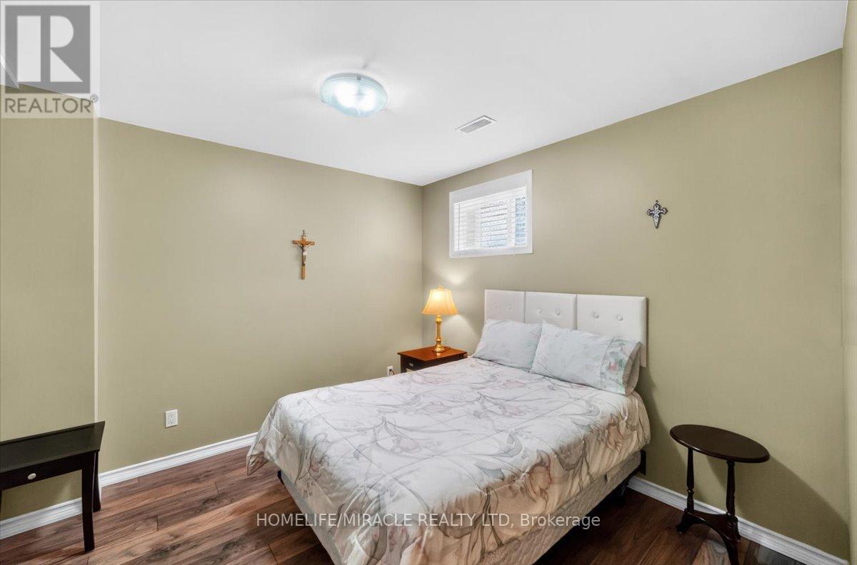 12 Broadpoint Street, Wasaga Beach, Ontario  L9Z 3B8 - Photo 38 - S13100114