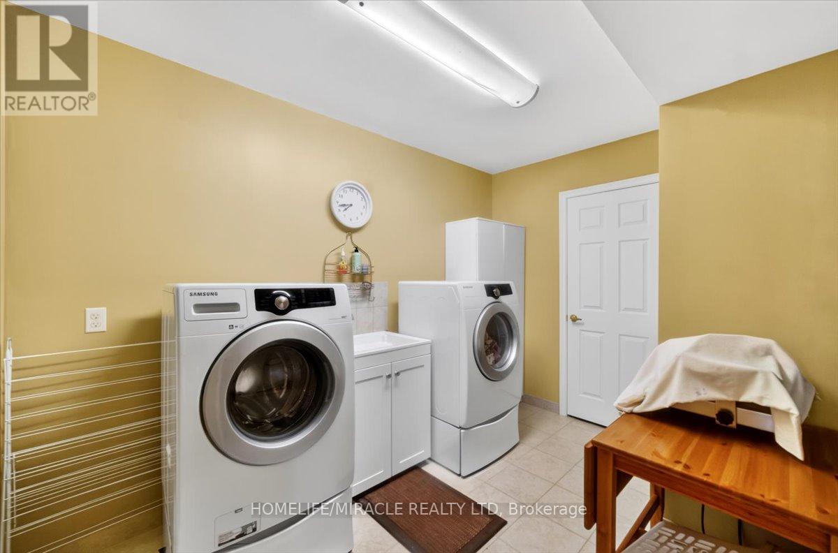 12 Broadpoint Street, Wasaga Beach, Ontario  L9Z 3B8 - Photo 39 - S13100114