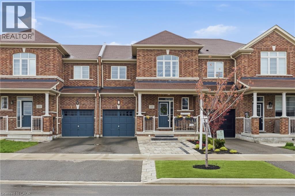 223 SKINNER Road, Hamilton, Ontario