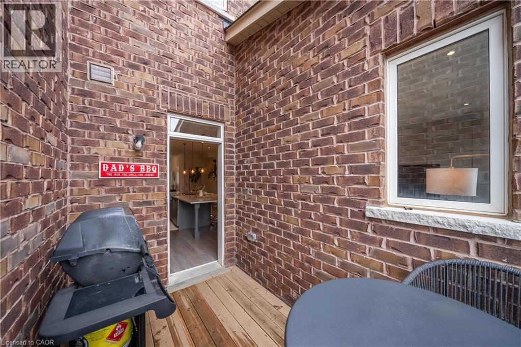 223 Skinner Road, Hamilton, Ontario  L8B 1X2 - Photo 37 - 40823126
