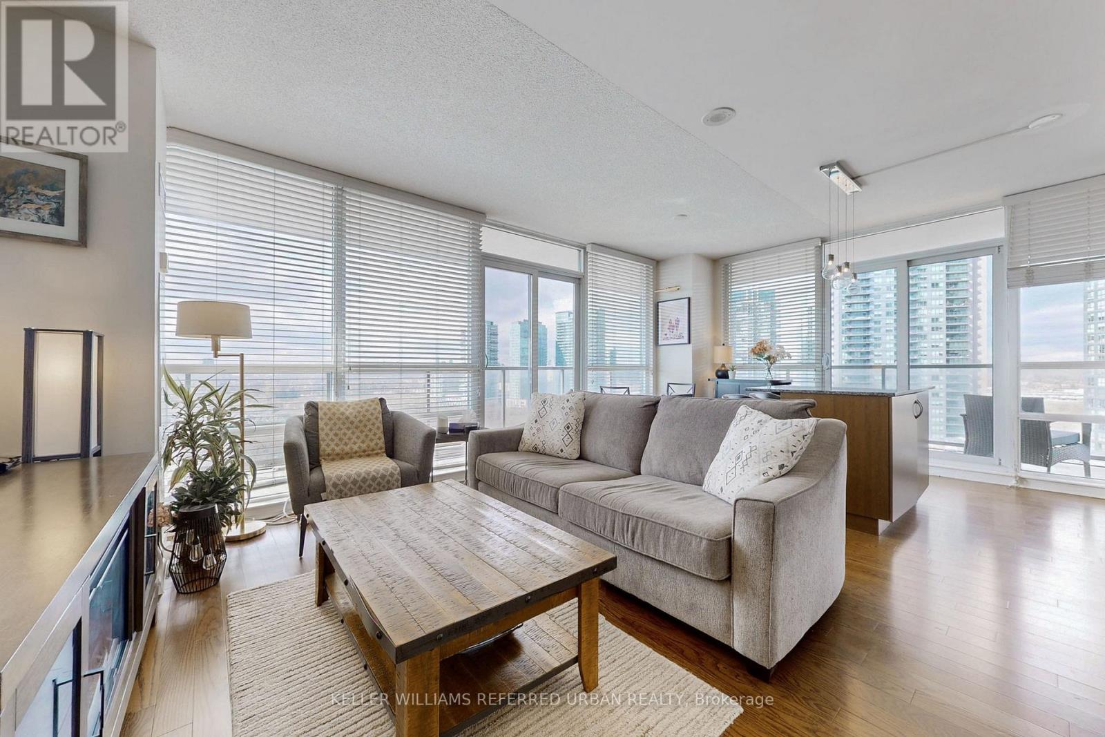 1704 - 15 LEGION ROAD, Toronto, Ontario
