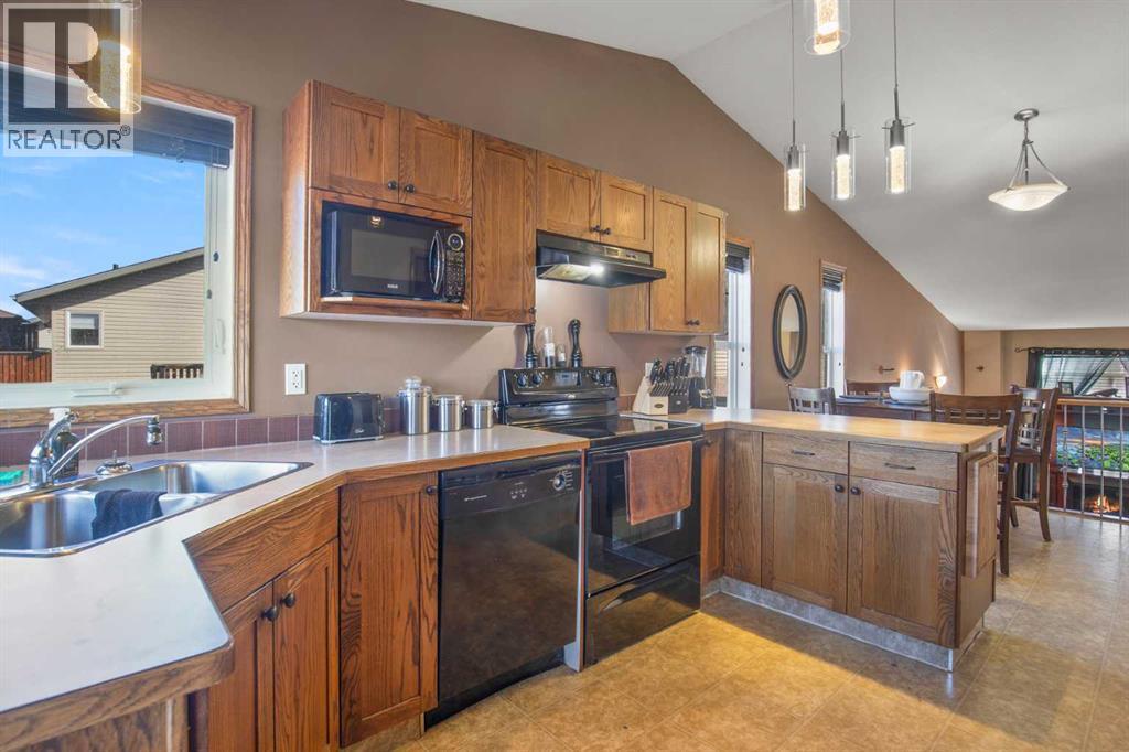 6 Woodbine Avenue, Blackfalds, Alberta  T0M 0J0 - Photo 11 - A2308574