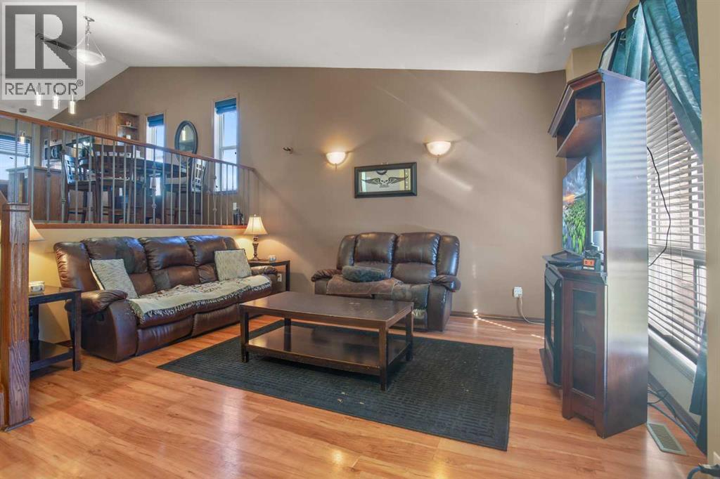 6 Woodbine Avenue, Blackfalds, Alberta  T0M 0J0 - Photo 5 - A2308574