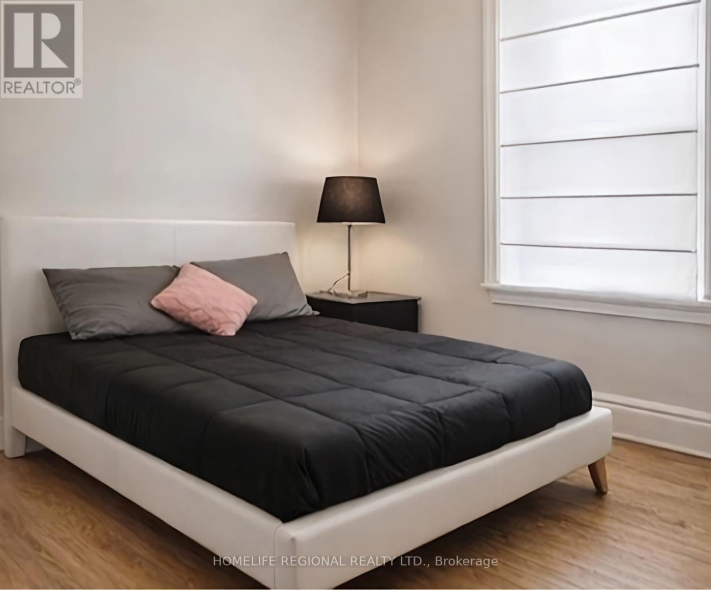 2378 St Clair Avenue W, Toronto, Ontario  M6N 1K8 - Photo 24 - W12993584
