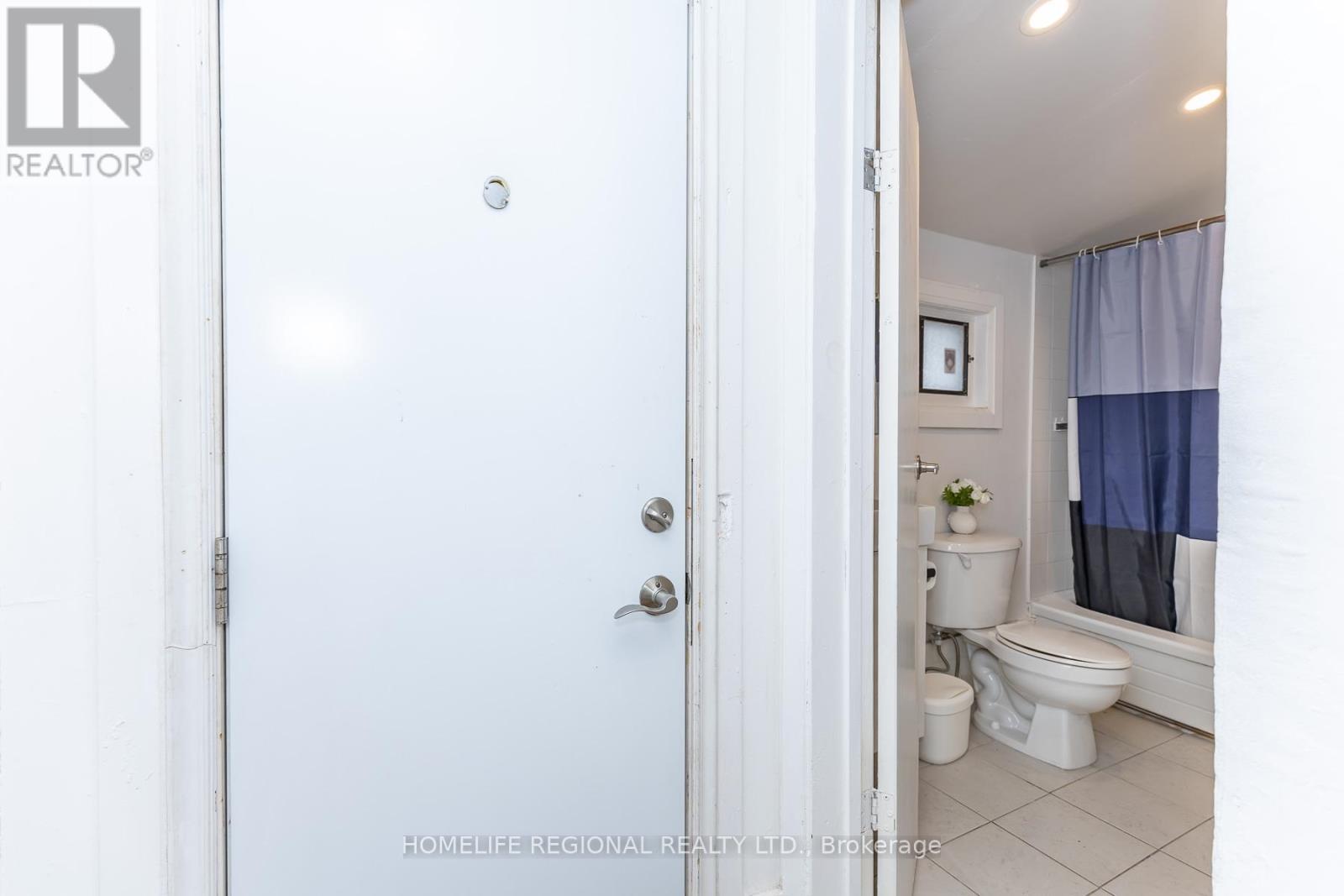 2378 St Clair Avenue W, Toronto, Ontario  M6N 1K8 - Photo 19 - W12993584