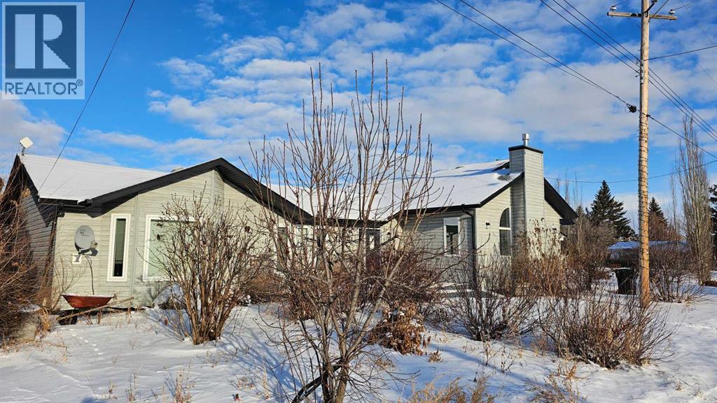 5112 52 Avenue, Consort, Alberta  T0C 1B0 - Photo 2 - A2275127