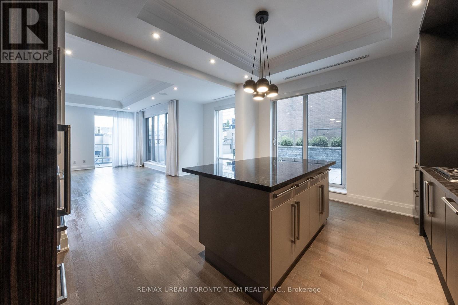 303 - 80 Yorkville Avenue, Toronto, Ontario  M5R 2C2 - Photo 15 - C13082658