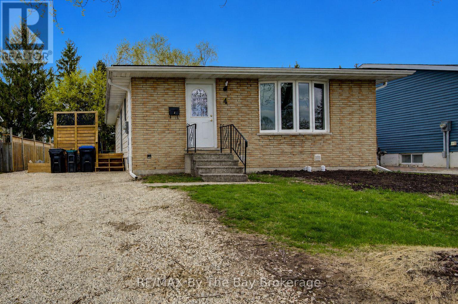 4 Watts Crescent, Collingwood, Ontario  L9Y 4H2 - Photo 2 - S13100138
