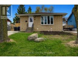 4 WATTS CRESCENT, collingwood, Ontario
