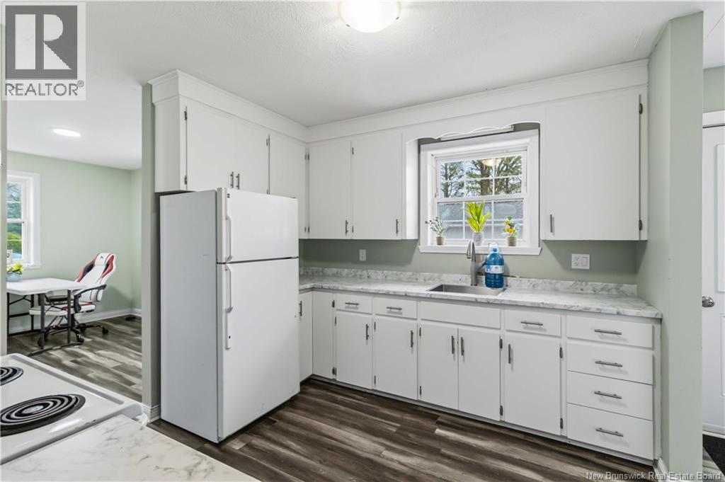 154 Sunset Drive, Fredericton, New Brunswick  E3A 1A3 - Photo 8 - NB138297