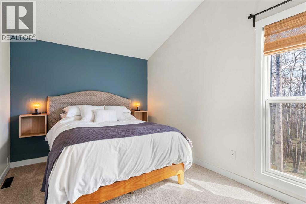 114 Brae Glen Lane Sw, Calgary, Alberta  T2W 1B6 - Photo 22 - A2308815