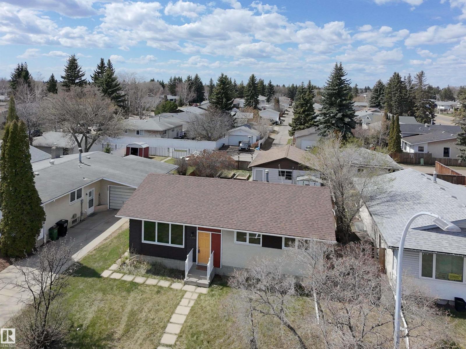 3912 108 St Nw, Edmonton, Alberta  T6J 1B9 - Photo 3 - E4486435