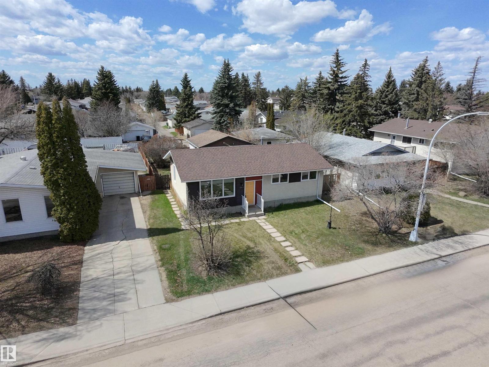 3912 108 St Nw, Edmonton, Alberta  T6J 1B9 - Photo 37 - E4486435