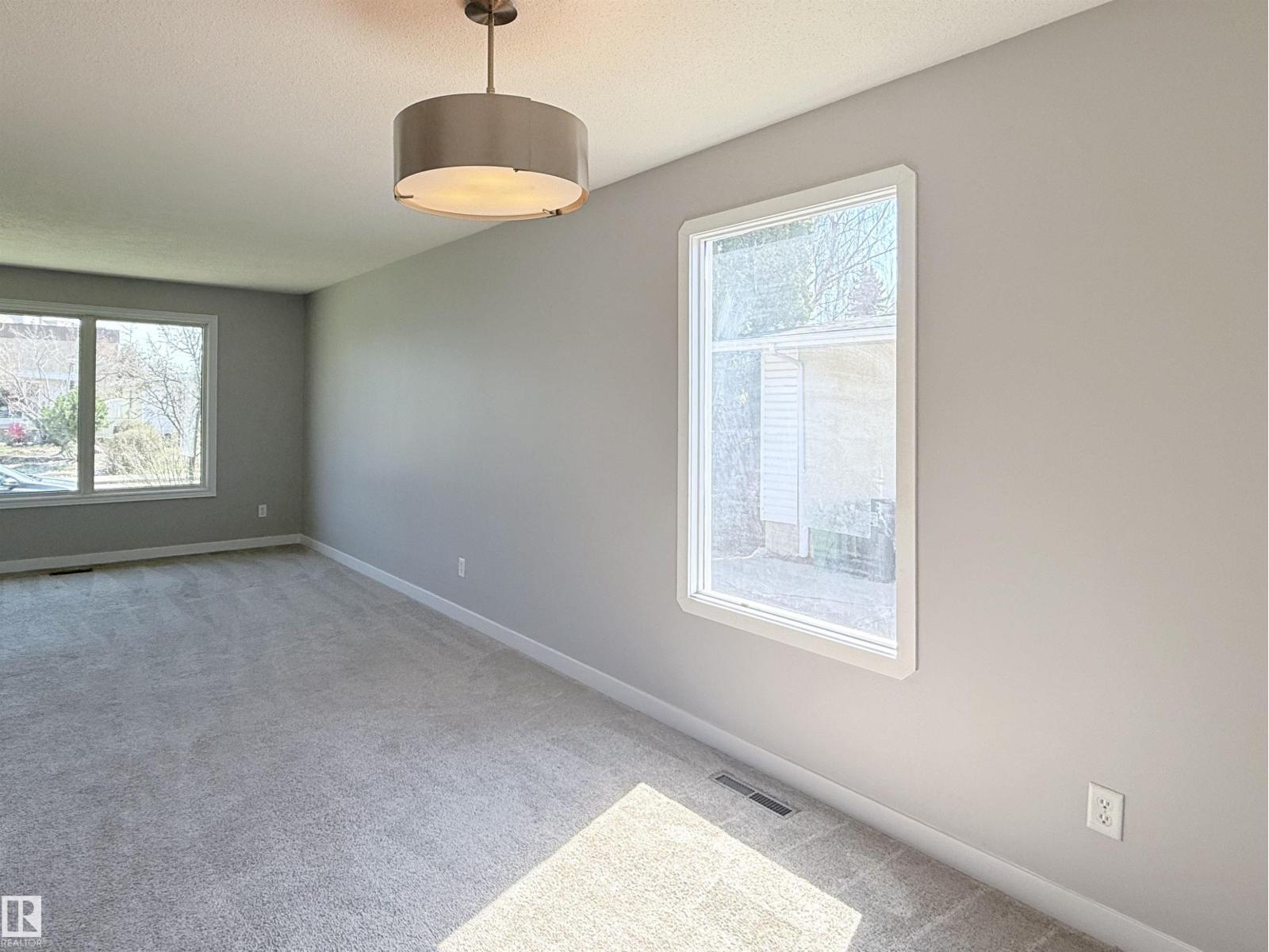 3912 108 St Nw, Edmonton, Alberta  T6J 1B9 - Photo 9 - E4486435