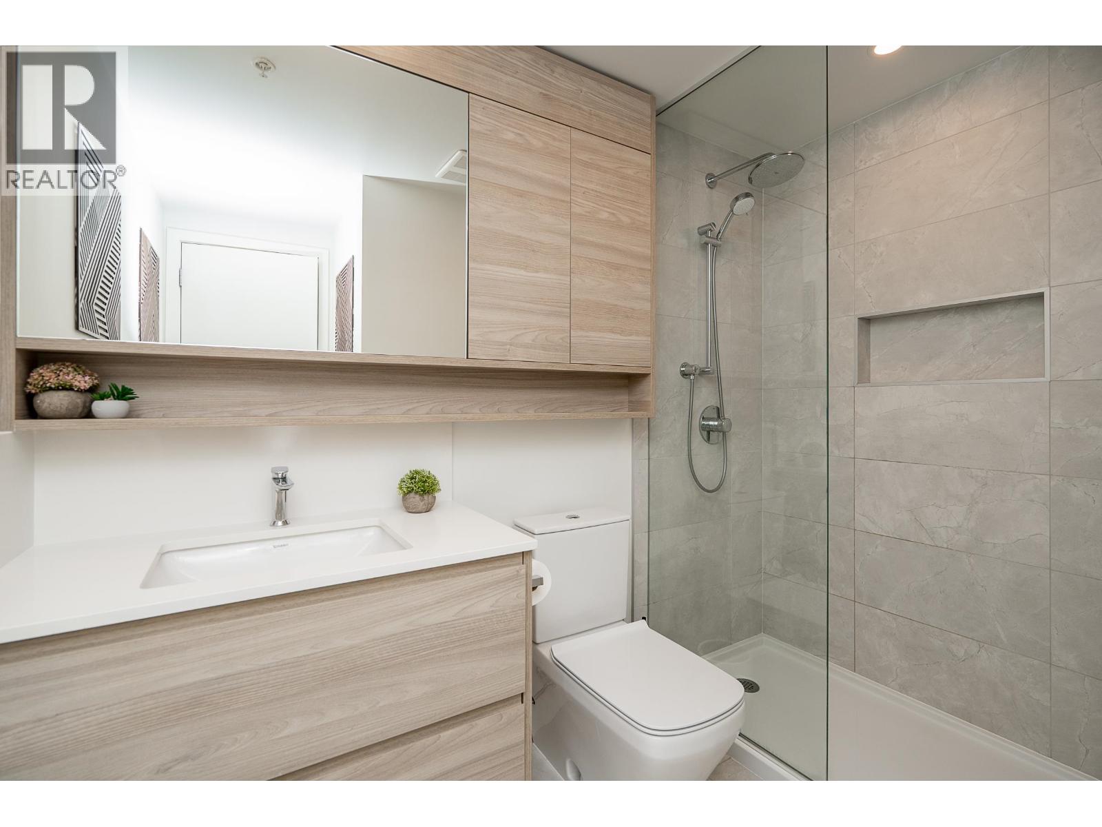 1806 595 Austin Avenue, Coquitlam, British Columbia  V3K 0G7 - Photo 21 - R3121212