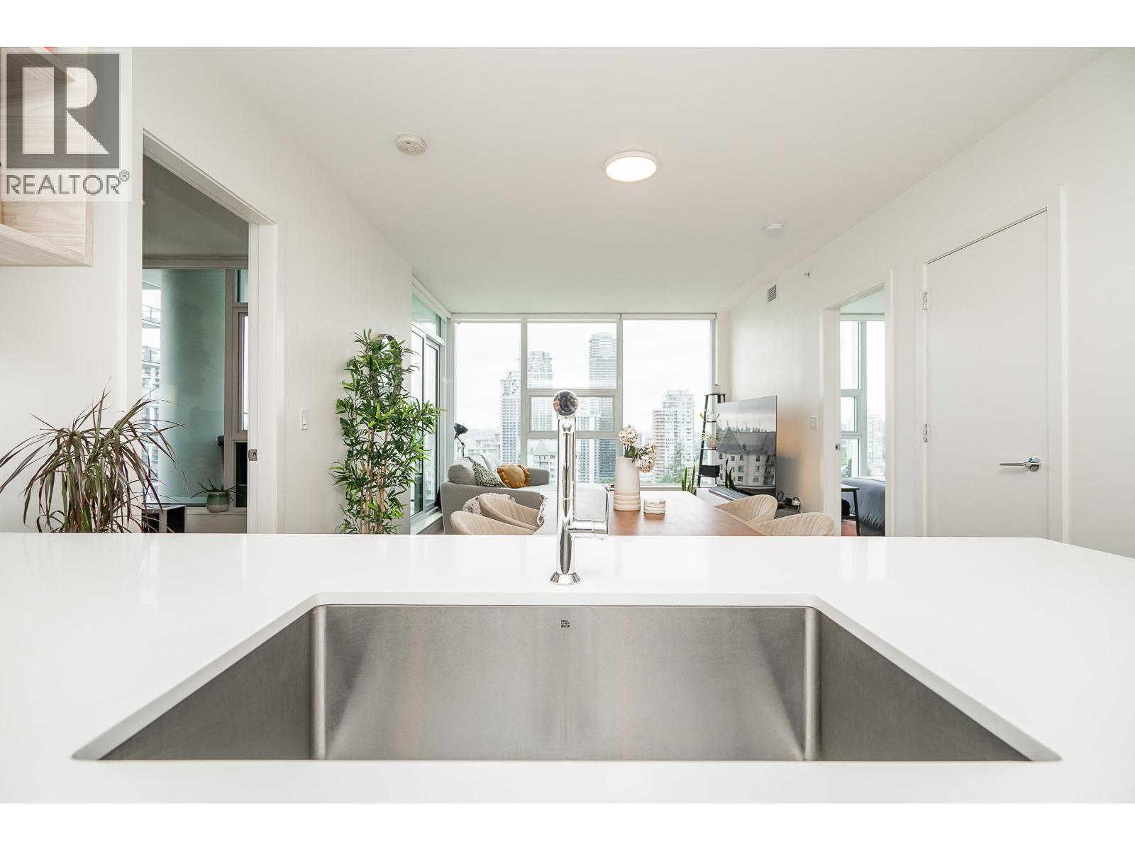 1806 595 Austin Avenue, Coquitlam, British Columbia  V3K 0G7 - Photo 6 - R3121212