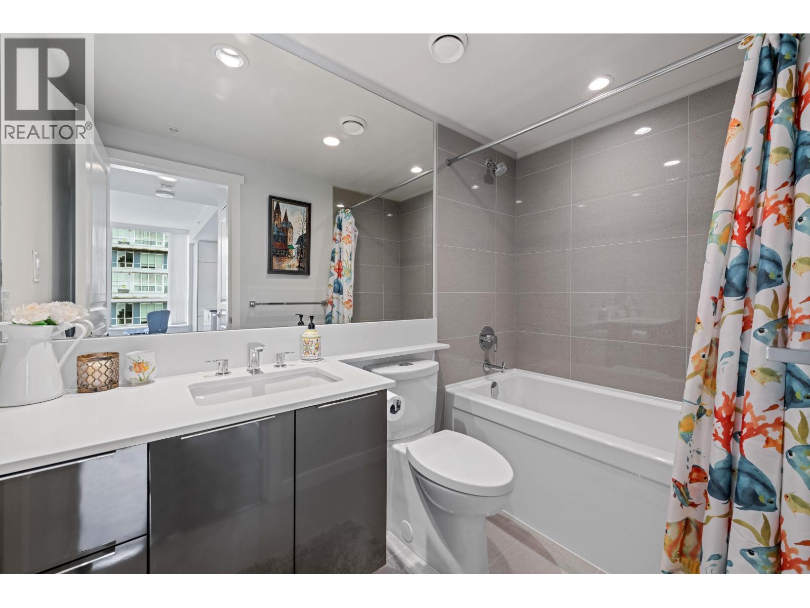 2301 3096 Windsor Gate, Coquitlam, British Columbia  V3B 0P4 - Photo 23 - R3121215